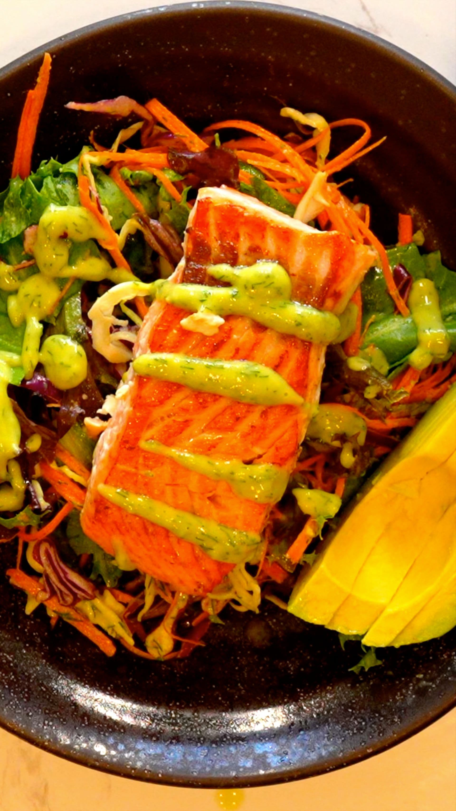 Fresh Salmon & Avocado Salad with Dill Dressing