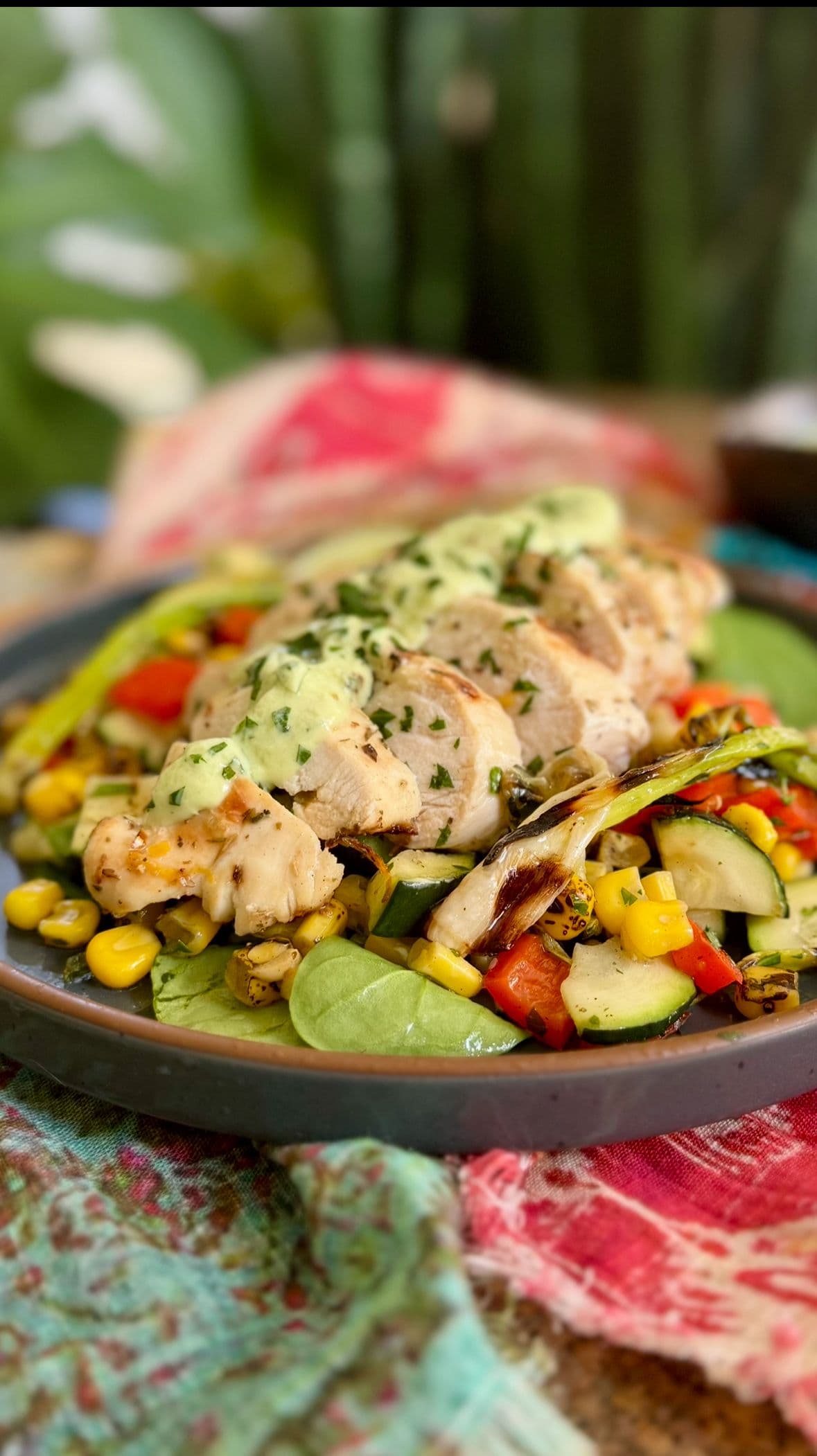 Grilled Chicken with Creamy Avocado Yogurt Sauce