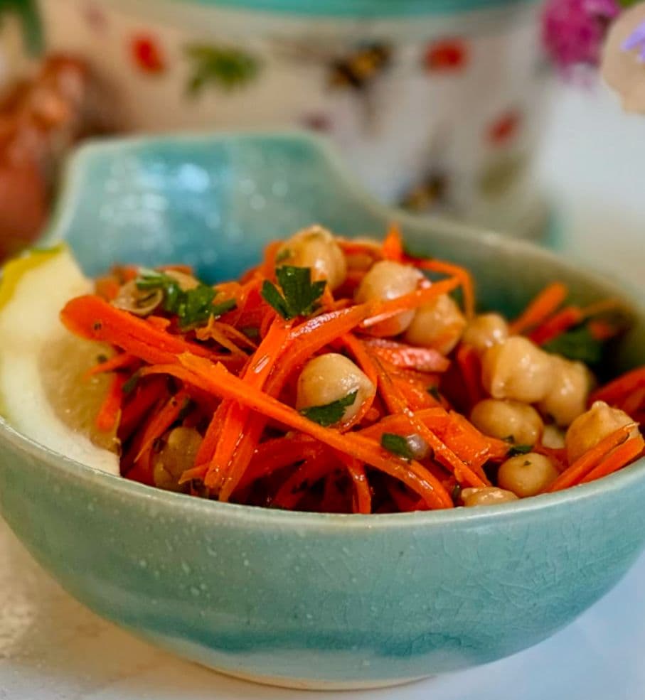 Healthy French Carrot Salad with Chickpeas